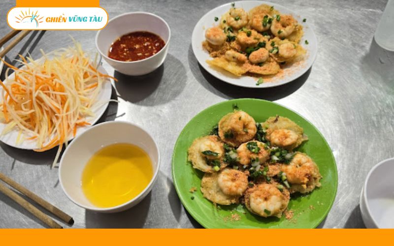 Review mới nhất về quán bánh khọt Long Vũng Tàu ngon, hấp dẫn 7 bánh khọt long vũng tàu