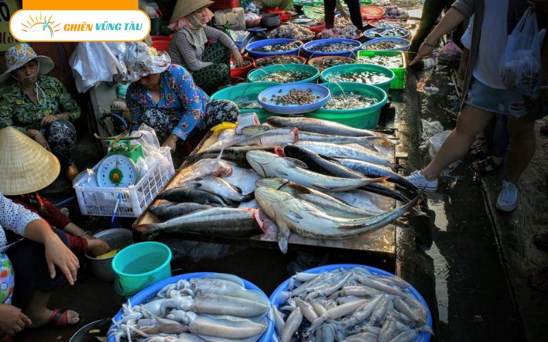 Review chợ làng chài Vũng Tàu với hải sản tươi sống mỗi ngày 9 chợ làng chài vũng tàu
