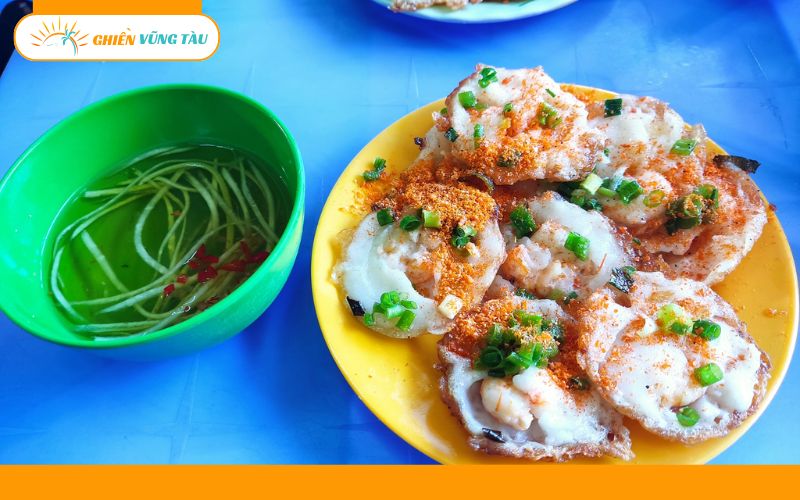 Review mới nhất về quán bánh khọt Cô Nga giá rẻ ở Vũng Tàu 9 bánh khọt cô nga