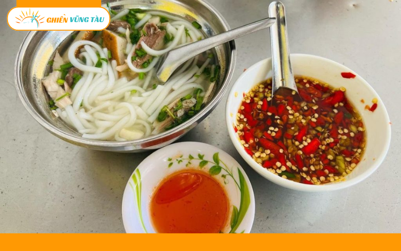 Top 8 quán bánh canh chả cá Vũng Tàu ngon chuẩn vị biển 16 bánh canh chả cá vũng tàu