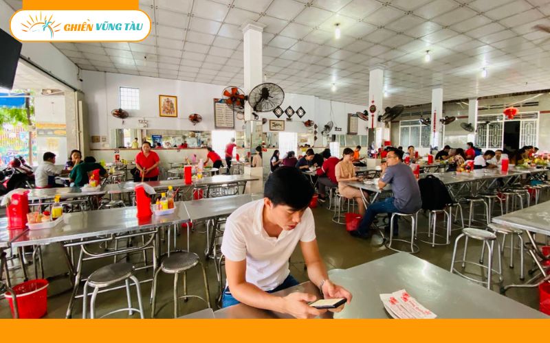 Review mới nhất về quán bánh canh Long Hương Thúy Vũng Tàu 11 bánh canh long hương thúy