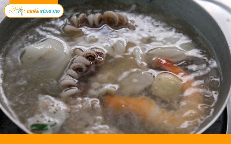 Cách nấu hủ tiếu mực Vũng Tàu chuẩn vị, đơn giản tại nhà 10 cách nấu hủ tiếu mực vũng tàu