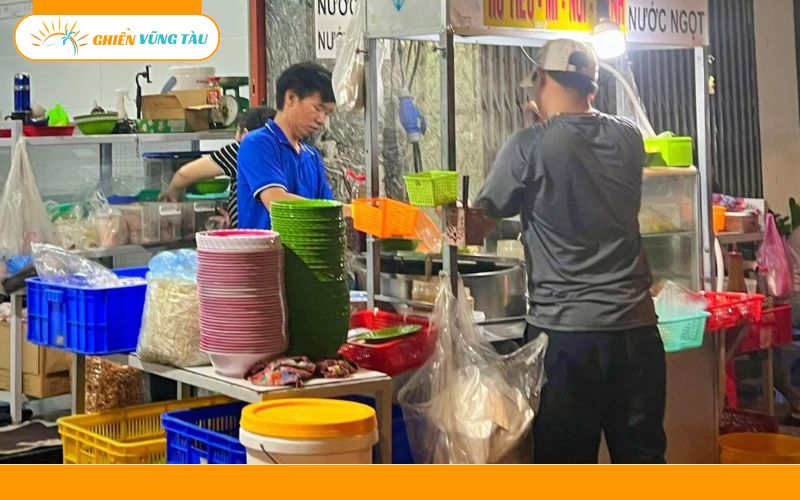 Review quán hủ tiếu chờ Vũng Tàu huyền thoại tại 744 Trần Phú 6 hủ tiếu chờ Vũng Tàu