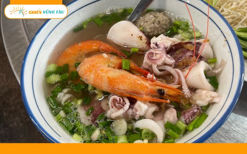 Review mới nhất về quán hủ tiếu mực Ông Mập tươi ngon, đậm vị 18 hủ tiếu mực ông mập