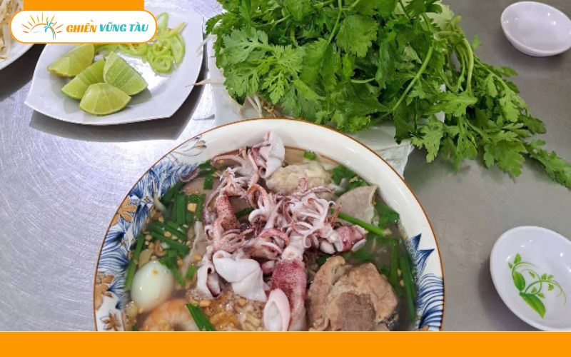Review quán hủ tiếu mực sữa Bến Đá 231 nổi tiếng tại Vũng Tàu 9 hủ tiếu mực sữa