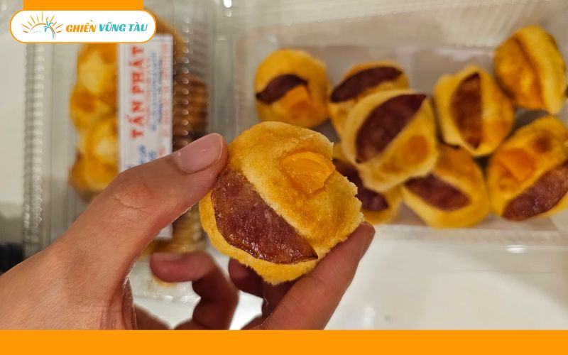 tiệm bánh bông lan trứng muối tấn phát