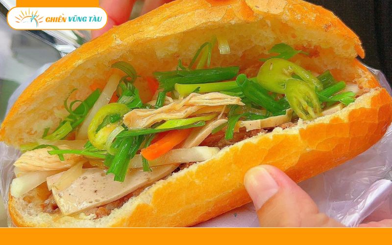 Review tiệm bánh mì Cô Ba Vũng Tàu ngon, rẻ chỉ từ 20.000 VND/ổ 11 bánh mì cô ba vũng tàu
