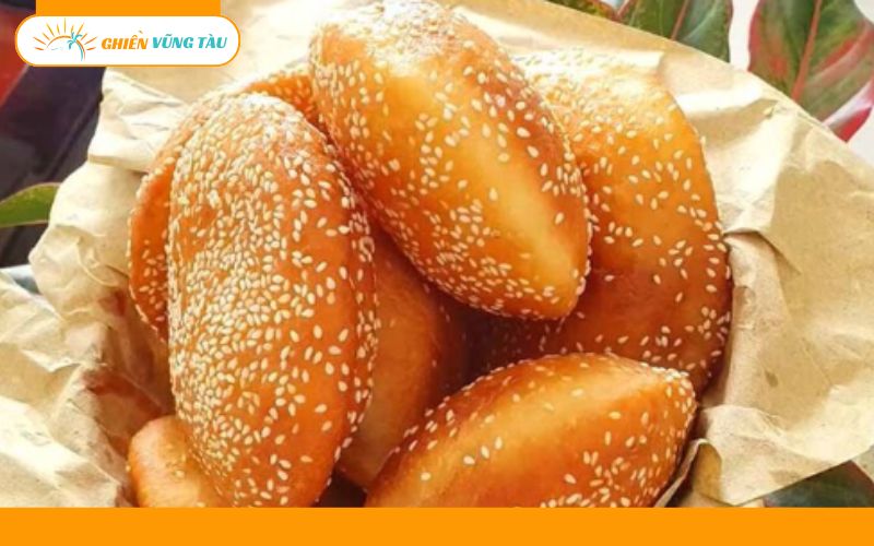 Top 5 tiệm bánh tiêu Vũng Tàu ngon nhất, ăn một lần là mê 9 bánh tiêu vũng tàu