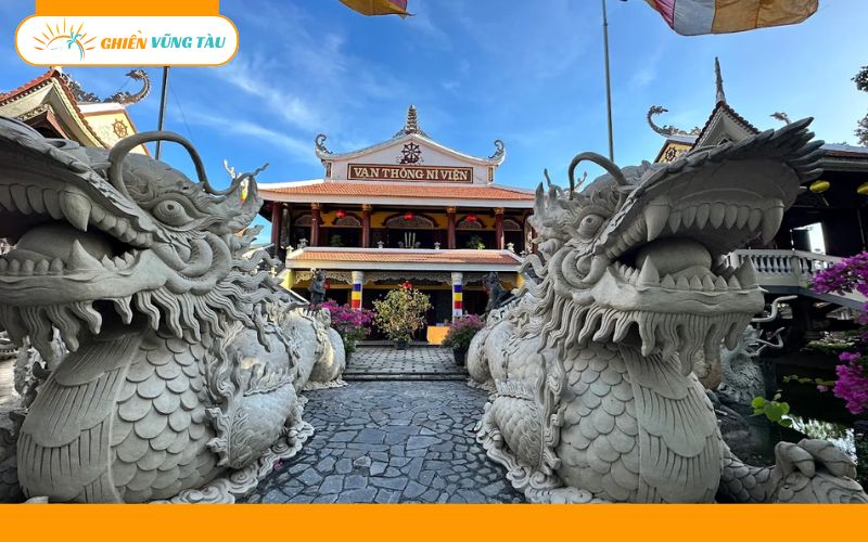 chùa vạn thông