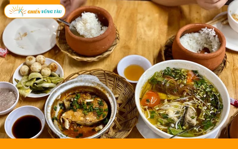 cơm niêu hoa sữa vũng tàu