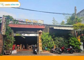 cơm niêu đất việt