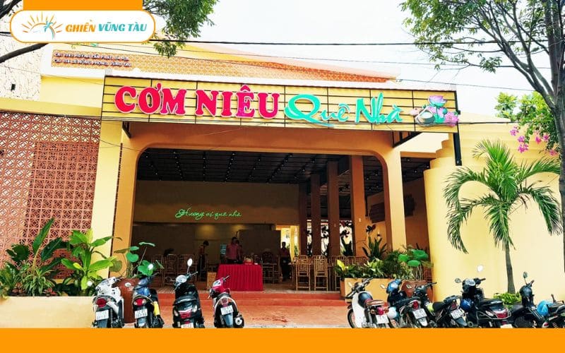 cơm niêu quê nhà