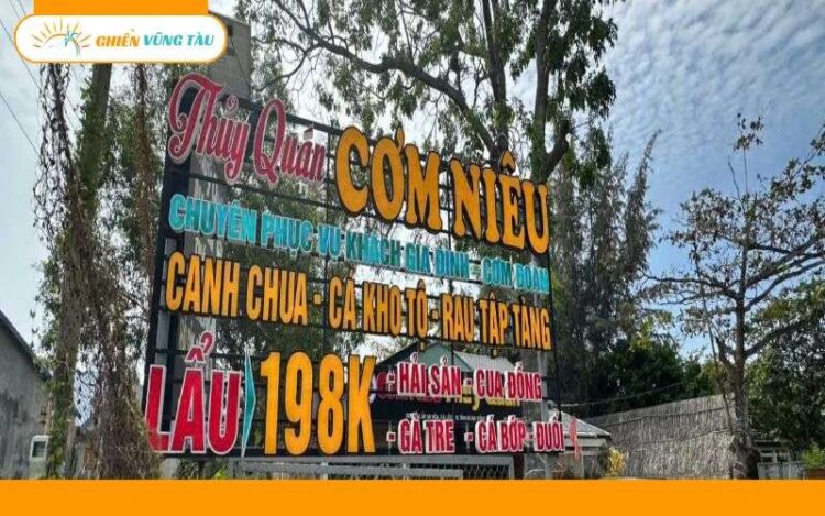 cơm niêu thủy quán