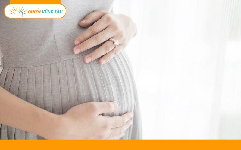 có bầu đi lễ có sáu được không