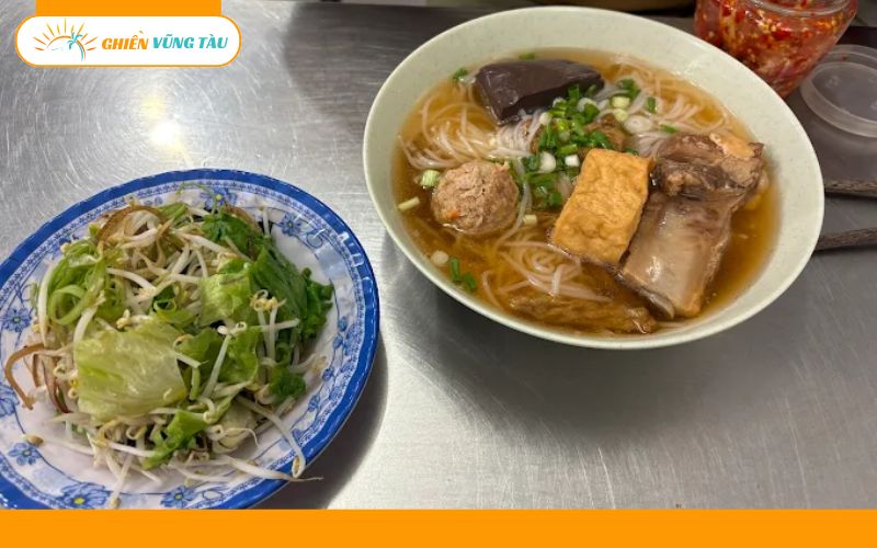 Review mới nhất về quán bún riêu Bà Sáu Vũng Tàu ngon - giá rẻ 9 bún riêu bà sáu vũng tàu