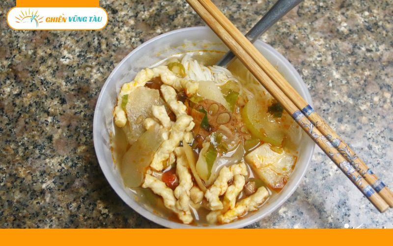 Review mới nhất về chùa bún riêu Vũng Tàu nổi tiếng, độc lạ 9 chùa bún riêu vũng tàu