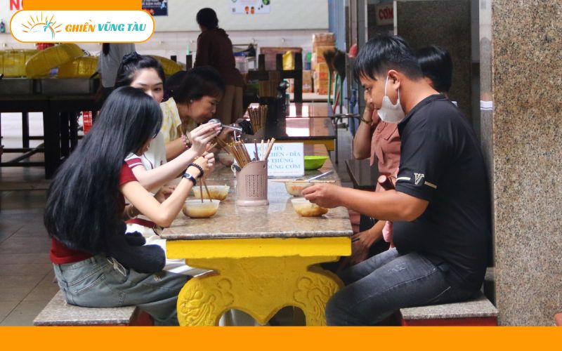 Review mới nhất về chùa bún riêu Vũng Tàu nổi tiếng, độc lạ 13 chùa bún riêu vũng tàu