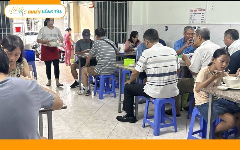 Phở Bình Vũng Tàu giữ trọn hương vị phở giữa lòng phố biển 8 phở bình vũng tàu