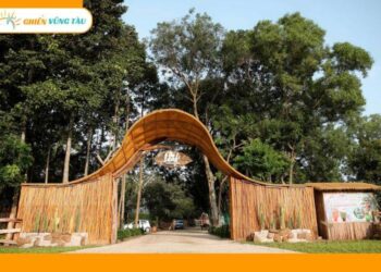 the leaf cafe & glamping
