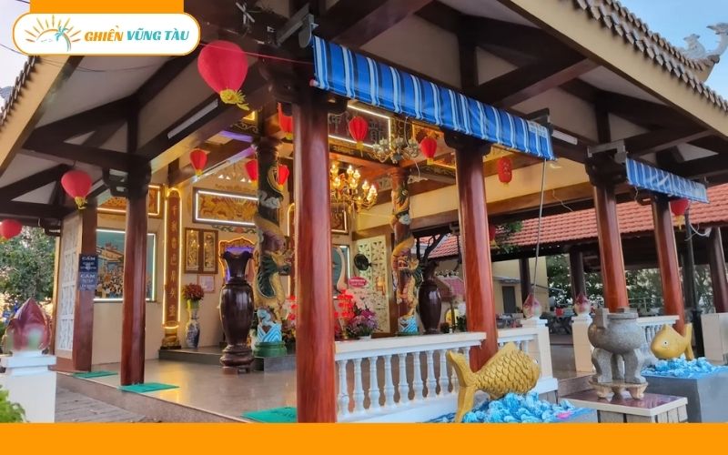 mộ cô long hải