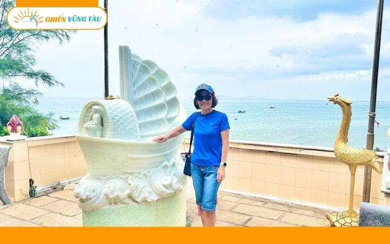 mộ cô long hải