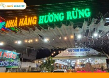 cơm niêu hương rừng